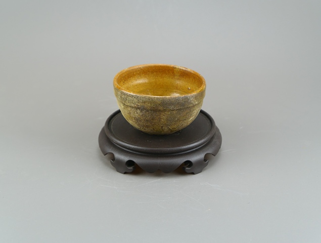 古玩陶瓷明末清初茶葉末釉茶盞拍賣，當前價格0元