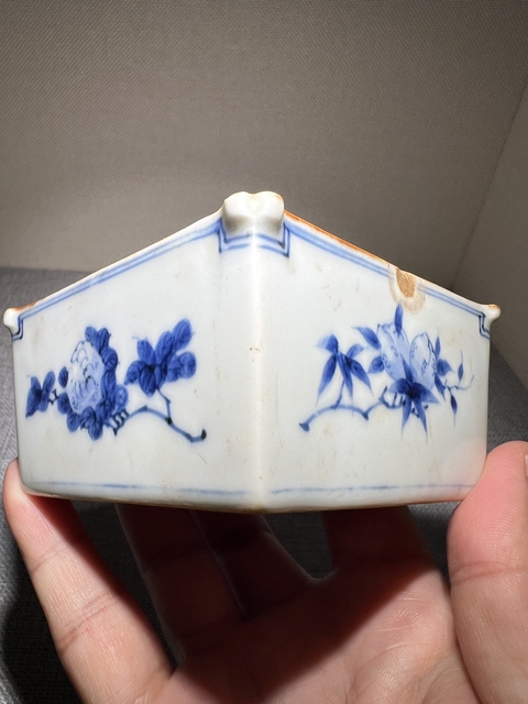 古玩陶瓷日本明治青花折枝花卉紋四方洗真品鑒賞圖