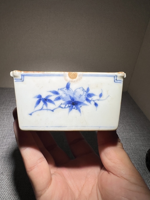 古玩陶瓷日本明治青花折枝花卉紋四方洗真品鑒賞圖