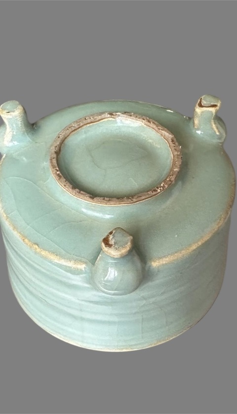 古玩陶瓷圖片看南宋龍泉窯三足爐真品鑒賞圖