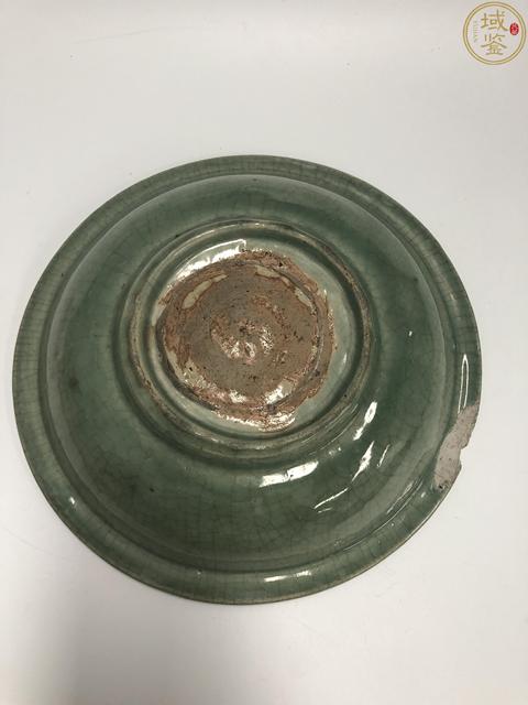 古玩陶瓷明代中期·龍泉青釉刻花大盤拍賣，當(dāng)前價(jià)格5500元