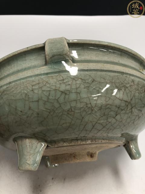 古玩陶瓷明晚期·青釉雙耳爐拍賣,當前價格2600元