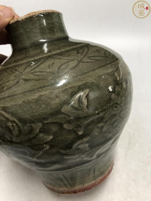 古玩陶瓷明·青釉刻花紋梅瓶拍賣,當前價格3800元