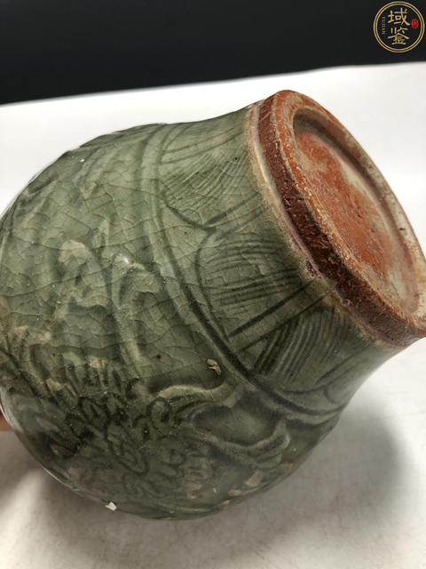 古玩陶瓷明·青釉刻花紋梅瓶拍賣,當前價格3800元