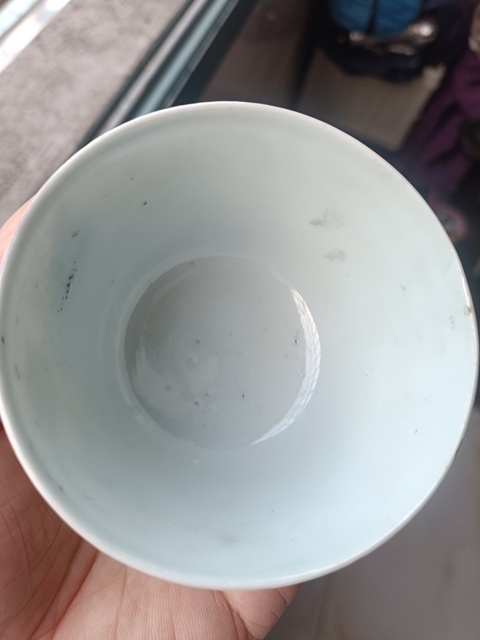 古玩陶瓷粉彩麒麟送子圖仰鐘杯真品鑒賞圖