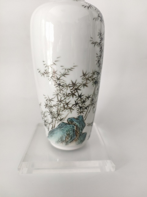 古玩陶瓷粉彩竹子花卉紋盤口瓶真品鑒賞圖