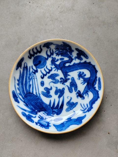 古玩陶瓷青花龍鳳紋碟真品鑒賞圖