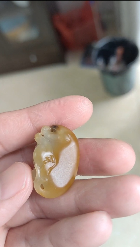 古玩玉器和田玉貔貅掛件真品鑒賞圖