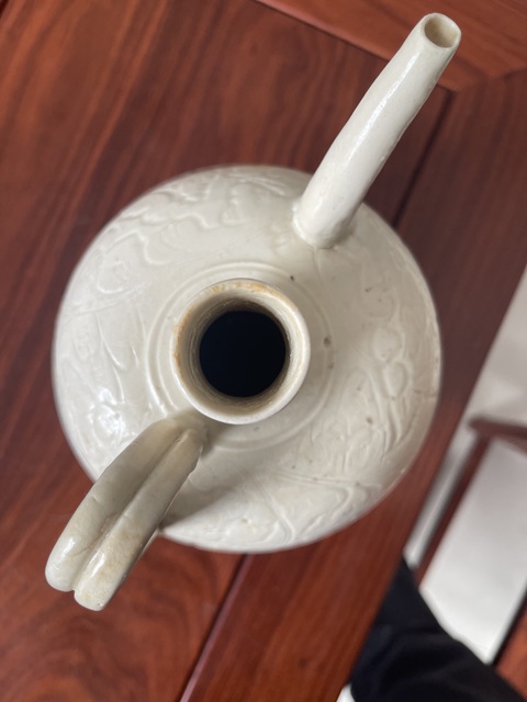 古玩陶瓷南定青白釉刻花執壺溫碗真品鑒賞圖