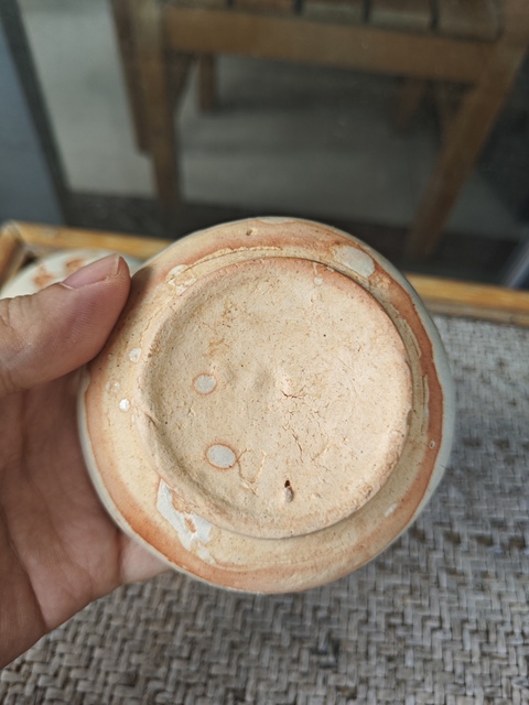 古玩陶瓷吉州窯青白釉剃刻月影梅紋蓋盒真品鑒賞圖