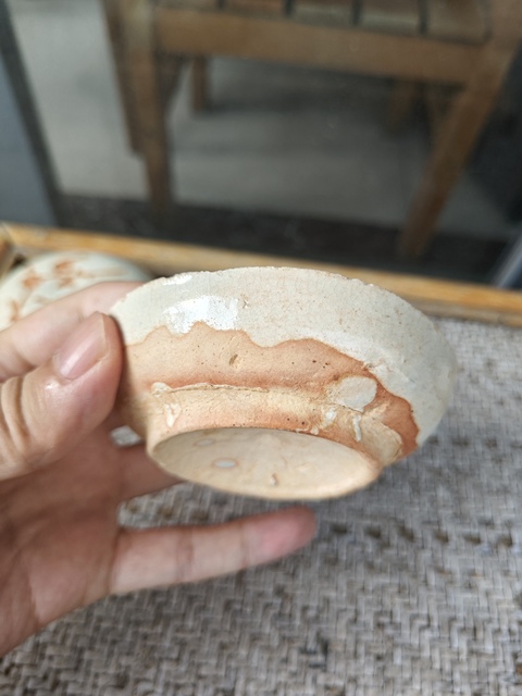 古玩陶瓷吉州窯青白釉剃刻月影梅紋蓋盒真品鑒賞圖