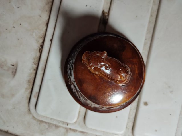 古玩玉器仿古做舊玉瓶真品鑒賞圖