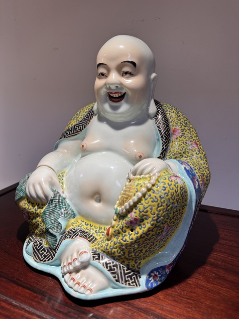 古玩陶瓷粉彩彌勒笑佛真品鑒賞圖