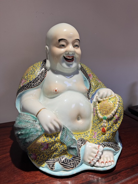 古玩陶瓷粉彩彌勒笑佛真品鑒賞圖