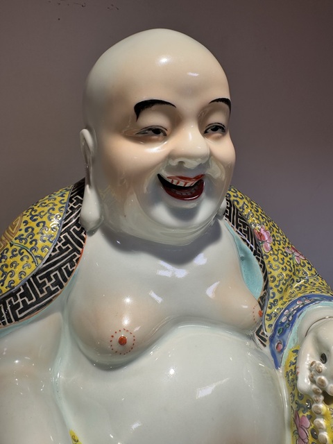 古玩陶瓷粉彩彌勒笑佛真品鑒賞圖