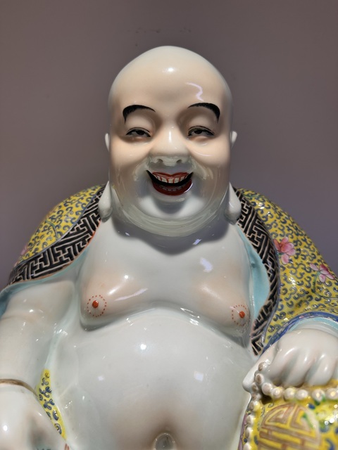 古玩陶瓷粉彩彌勒笑佛真品鑒賞圖
