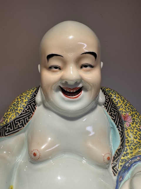 古玩陶瓷粉彩彌勒笑佛真品鑒賞圖