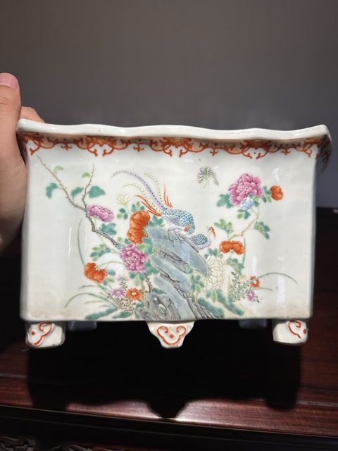 古玩陶瓷粉彩花鳥海棠型花盆真品鑒賞圖