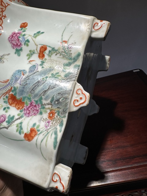 古玩陶瓷粉彩花鳥海棠型花盆真品鑒賞圖