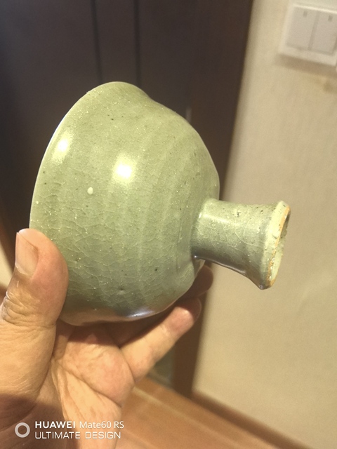 古玩陶瓷龍泉青瓷花卉紋高足碗拍賣,當前價格6666元