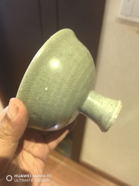 古玩陶瓷龍泉青瓷花卉紋高足碗拍賣,當前價格6666元