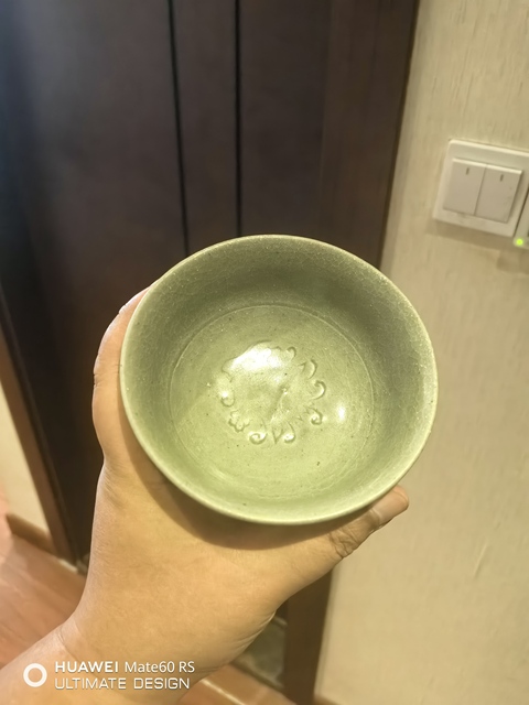 古玩陶瓷龍泉青瓷花卉紋高足碗拍賣,當前價格6666元