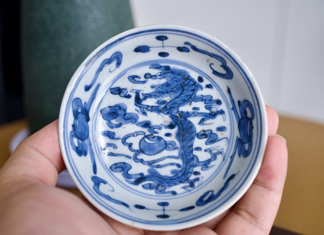 古玩陶瓷青花盤真品鑒賞圖