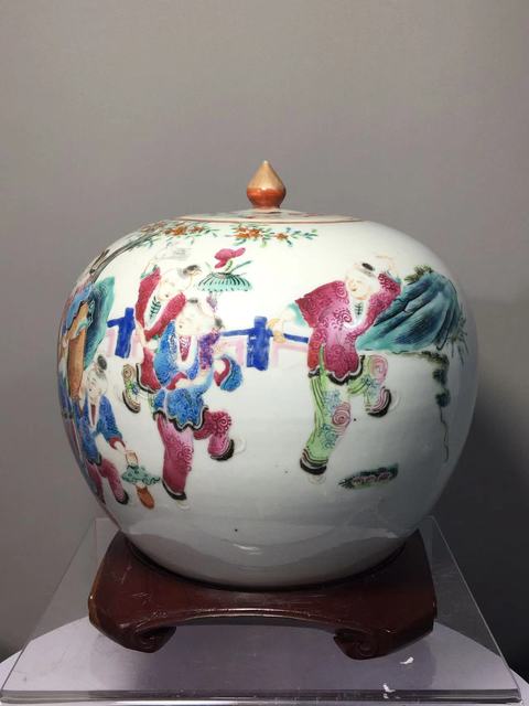 古玩陶瓷人物紋粉彩西瓜罐真品鑒賞圖