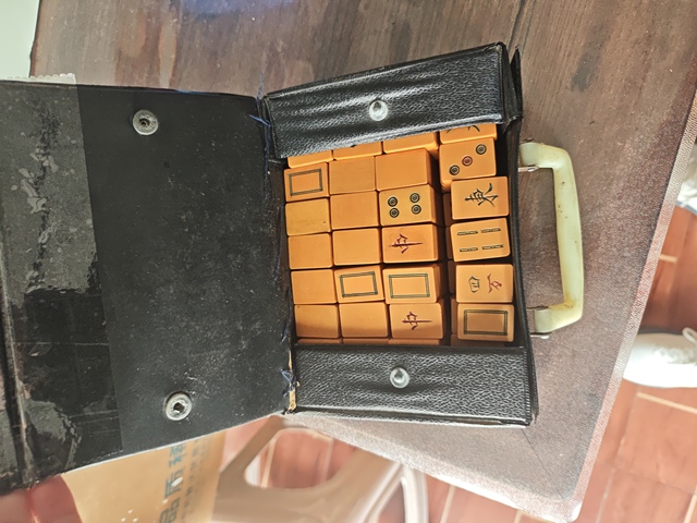 古玩雜項麻將拍賣，當前價格1000元