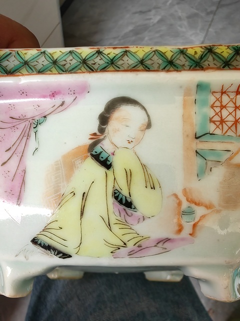 古玩陶瓷仕女紋粉彩水仙盆真品鑒賞圖