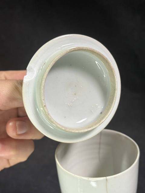 古玩陶瓷淺絳彩花果紋勝利蓋杯真品鑒賞圖