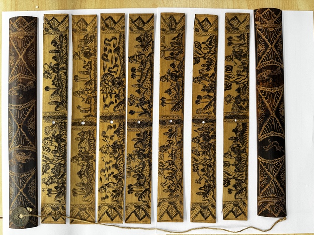 古玩雜項(xiàng)近現(xiàn)代巴厘島木雕貝葉經(jīng)真品鑒賞圖
