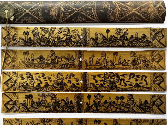 古玩雜項(xiàng)近現(xiàn)代巴厘島木雕貝葉經(jīng)真品鑒賞圖