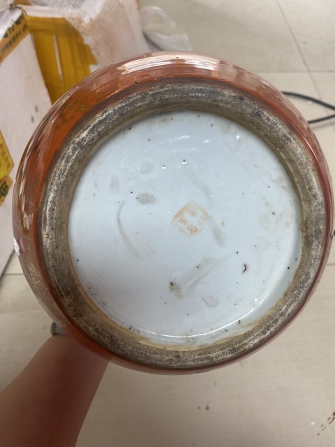 古玩陶瓷珊瑚紅釉留白松鶴紋西瓜罐真品鑒賞圖