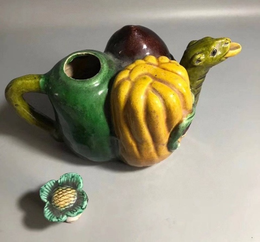 古玩陶瓷三彩執壺真品鑒賞圖