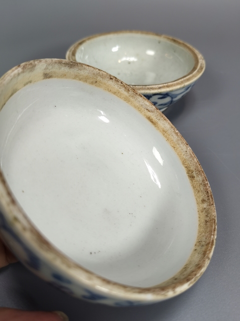 古玩陶瓷青花淡描花卉喜字粉盒真品鑒賞圖