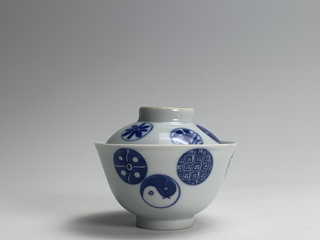 古玩陶瓷清中期·青花皮球花卉紋蓋碗拍賣,當前價格208元