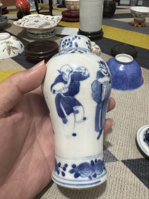 古玩陶瓷青花市井人物雞腿瓶真品鑒賞圖