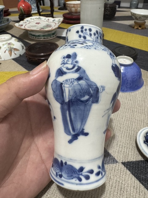 古玩陶瓷青花市井人物雞腿瓶真品鑒賞圖