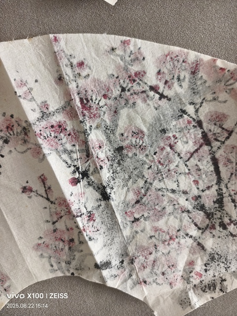 古玩字畫無(wú)款梅花扇面拍賣，當(dāng)前價(jià)格880元