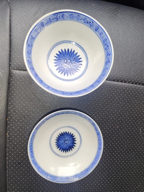 古玩陶瓷青花三多紋蓋碗真品鑒賞圖