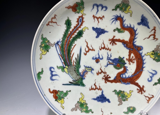 古玩陶瓷龍鳳紋青花五彩盤真品鑒賞圖