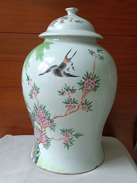 古玩陶瓷粉彩柳樹花鳥紋將軍罐真品鑒賞圖