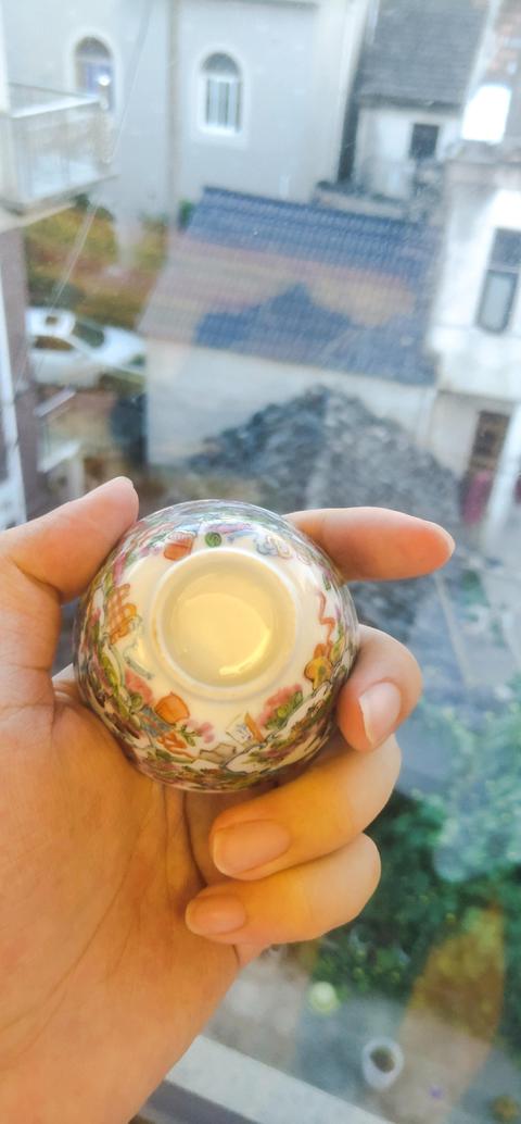 古玩陶瓷花鳥蝶紋廣彩杯真品鑒賞圖