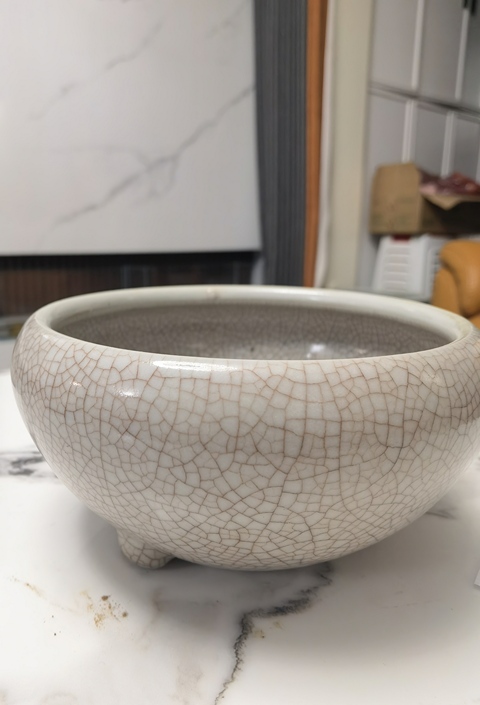 古玩陶瓷哥釉三乳足缽式香爐真品鑒賞圖