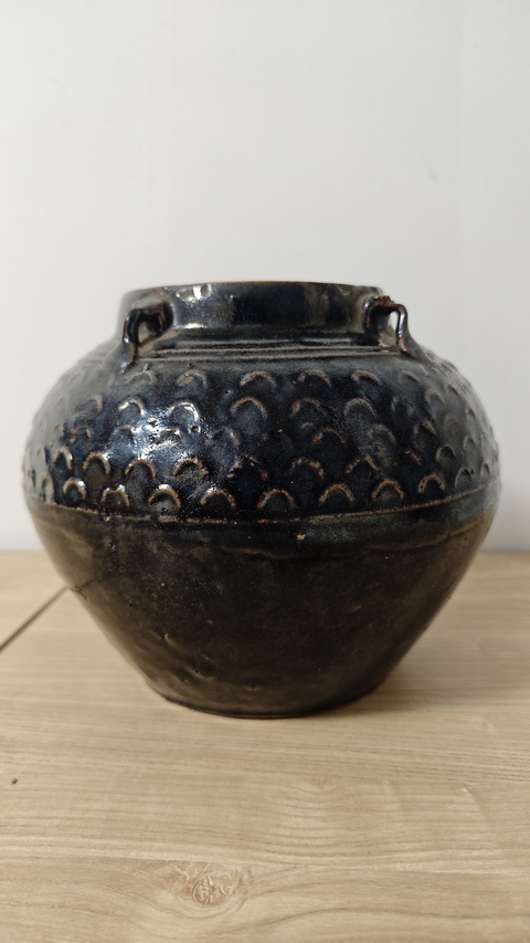 古玩陶瓷黑釉海水紋四系罐真品鑒賞圖