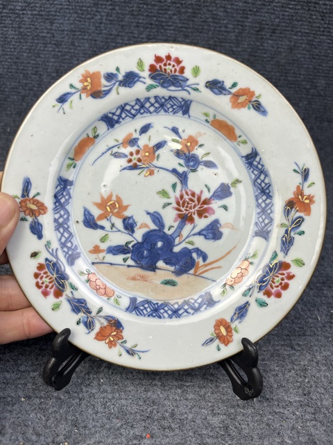 古玩陶瓷青花加彩洞石花卉紋盤真品鑒賞圖