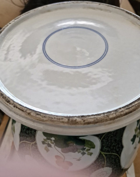 古玩陶瓷花蝶紋五彩將軍罐真品鑒賞圖
