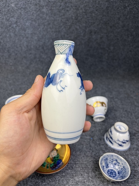 古玩陶瓷日本瓷器一組拍賣,當(dāng)前價(jià)格299元