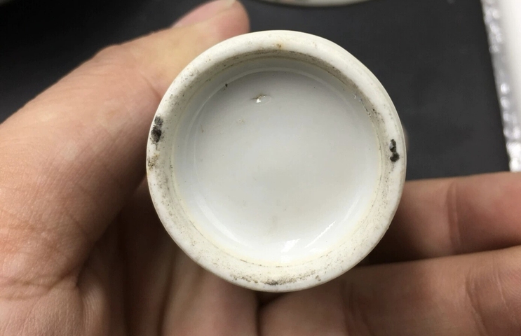古玩陶瓷龍紋青花鼻煙壺真品鑒賞圖